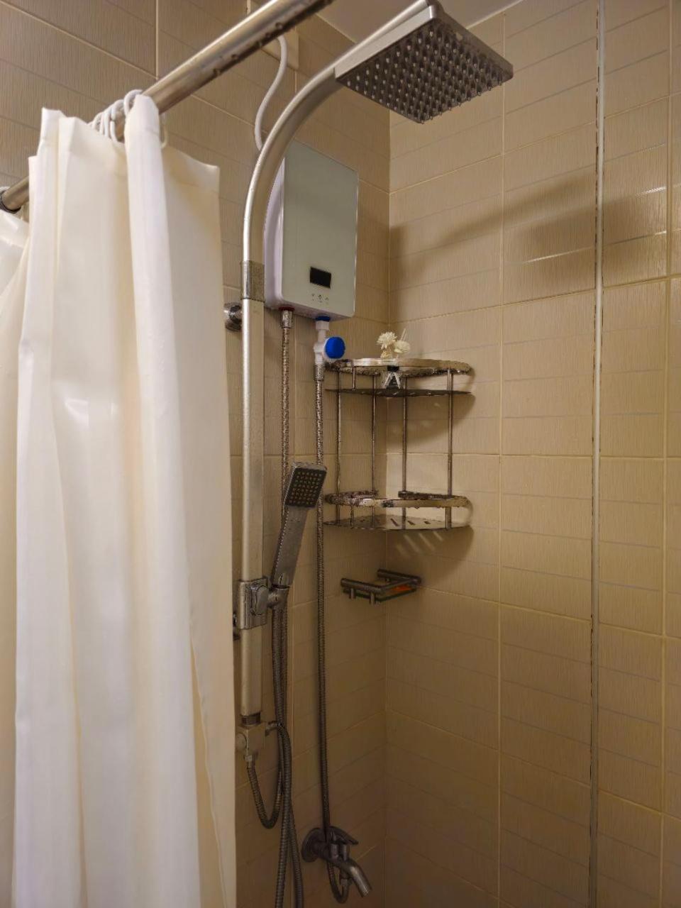 Serene Suite In Jazz Residences 마카티 외부 사진
