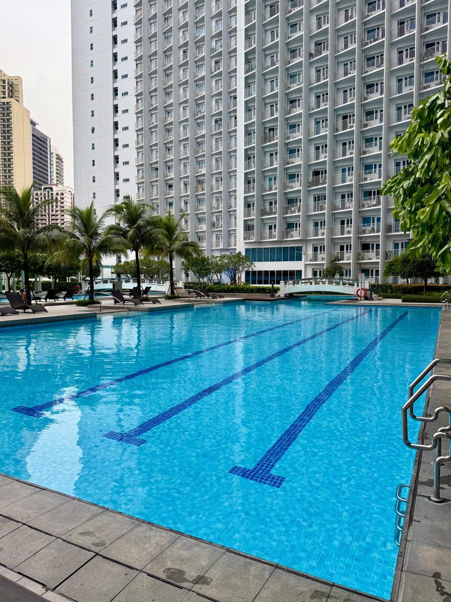 Serene Suite In Jazz Residences 마카티 외부 사진